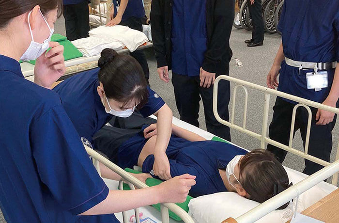 くらしサポート力を向上させご入居者様の満足度向上に努めています。 - チャームプレミア 田園調布 | 東京都世田谷区の介護付有料老人ホーム(介護施設)