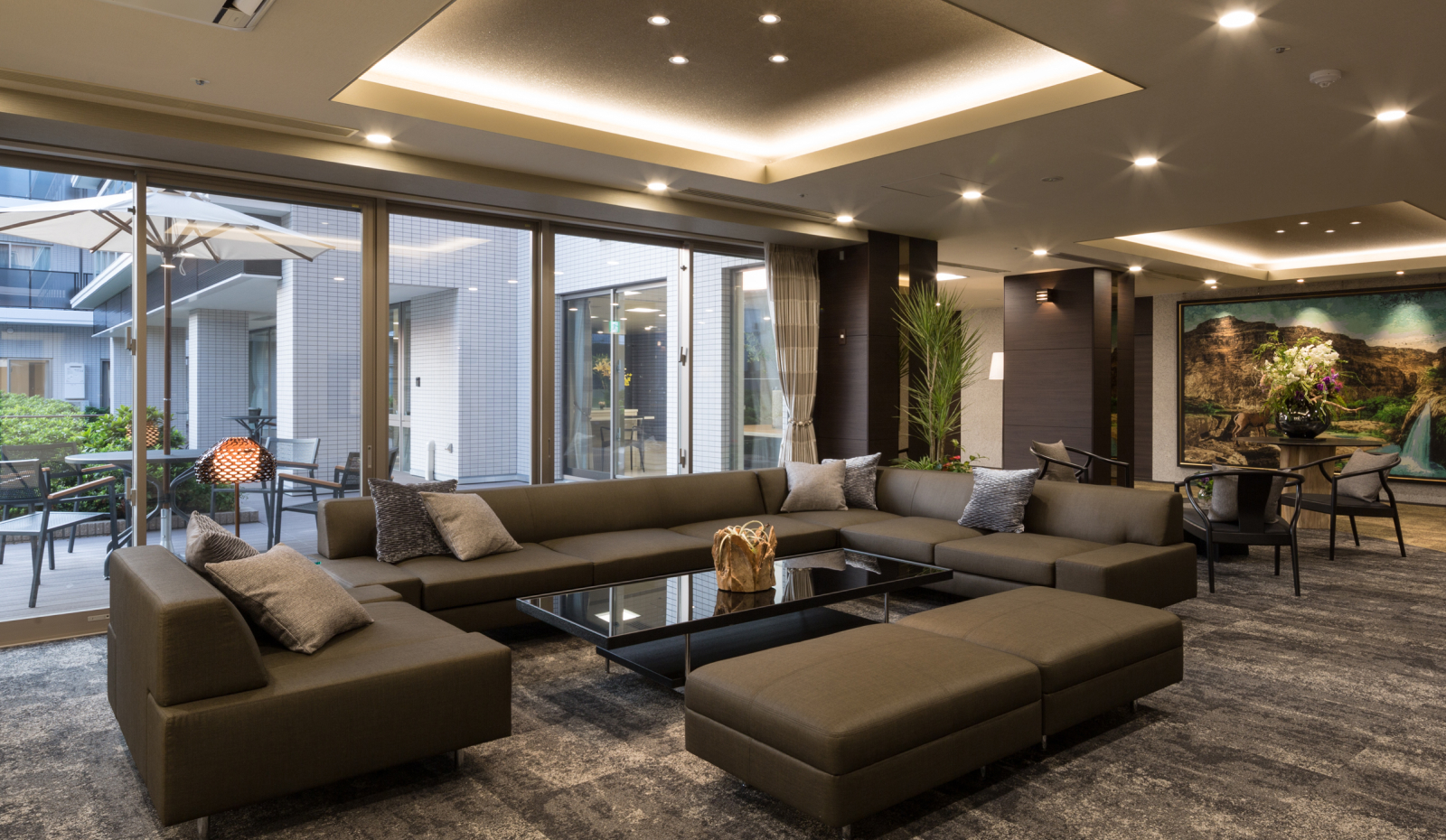 ゆったりとした共有スペース　カフェコーナー